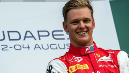 Ferraribossen Binotto bedömer Mick Schumachers framsteg under F1:s första år i förhållande till målen före säsongen
