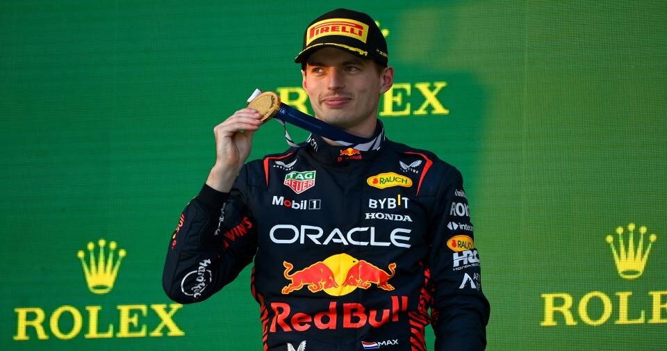 Formel 1: Max Verstappen vinner försenad australiensisk GP efter tre röda flaggor 